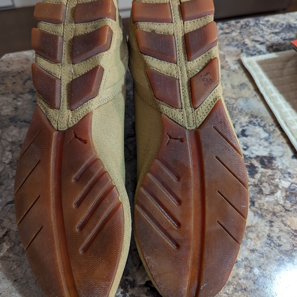 Boots - Picture 5 of 5